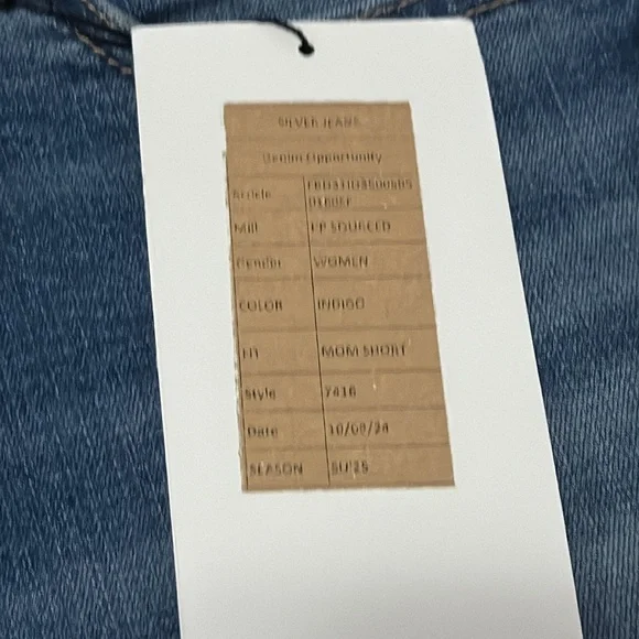 SILVER JEANS CO Raw Hem Denim Shorts ~ NWT - Picture 7 of 10
